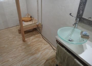 compost toilet flush with sink water